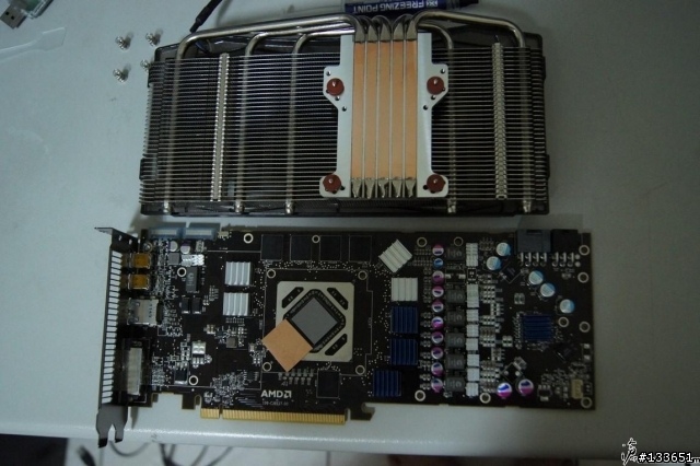 XIGMATEK BIFROST II VD1065 安裝於公版 AMD 7970 顯卡 簡單測試