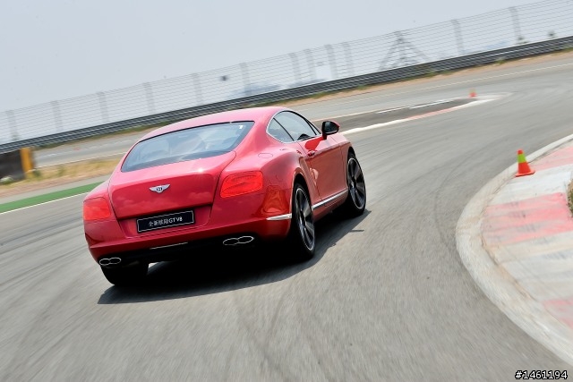 性格丕變的轉化 Bentley Continental GT V8 海外試駕