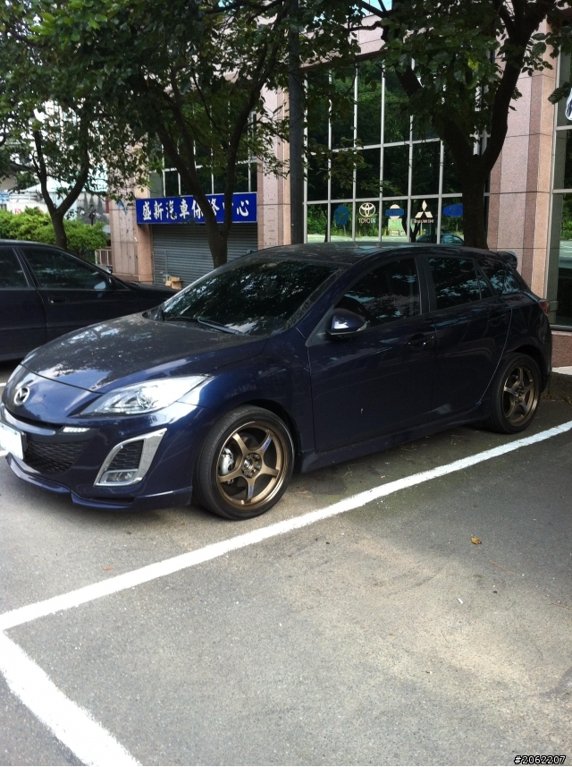 mazda3 2.0換 Rays 57F 18"