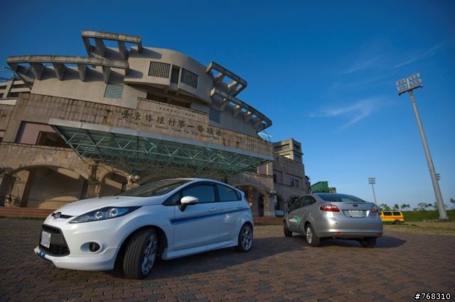 Ford Fiesta 免費開24小時 Fun去台東鹿野高台 五彩繽紛熱氣球之旅~
