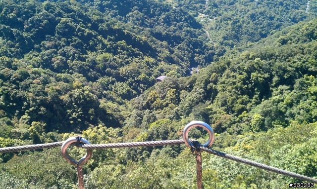皇帝殿西峰>東峰