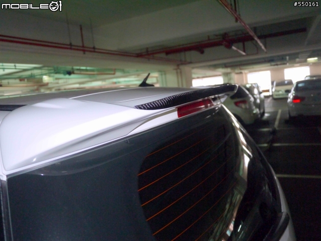 雙白馬五簡單開箱+DAS-3000HD黑騎士行車記錄器+卡夢配件+防眩光後照鏡(藍鏡)+大燈燻黑燈膜+日行燈
