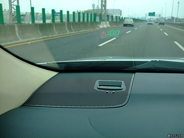 CAMRY HYBRID V 開箱 . 油耗居然只有10.3 == 滿三年 更新