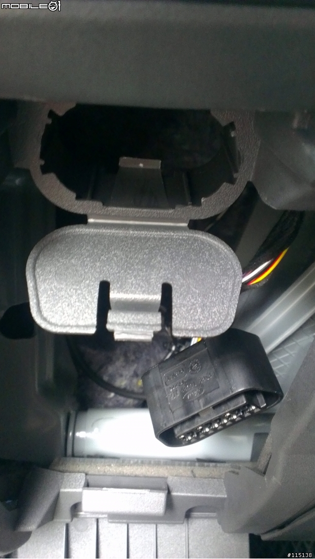 Mondeo Ecoboost 安裝 HUD 開箱文