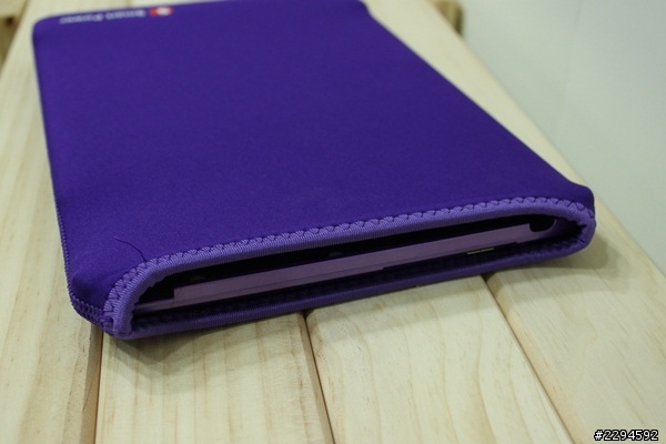 Smart Power 7000mAh 背殼式電池 ~ For iPad 2 & New iPad