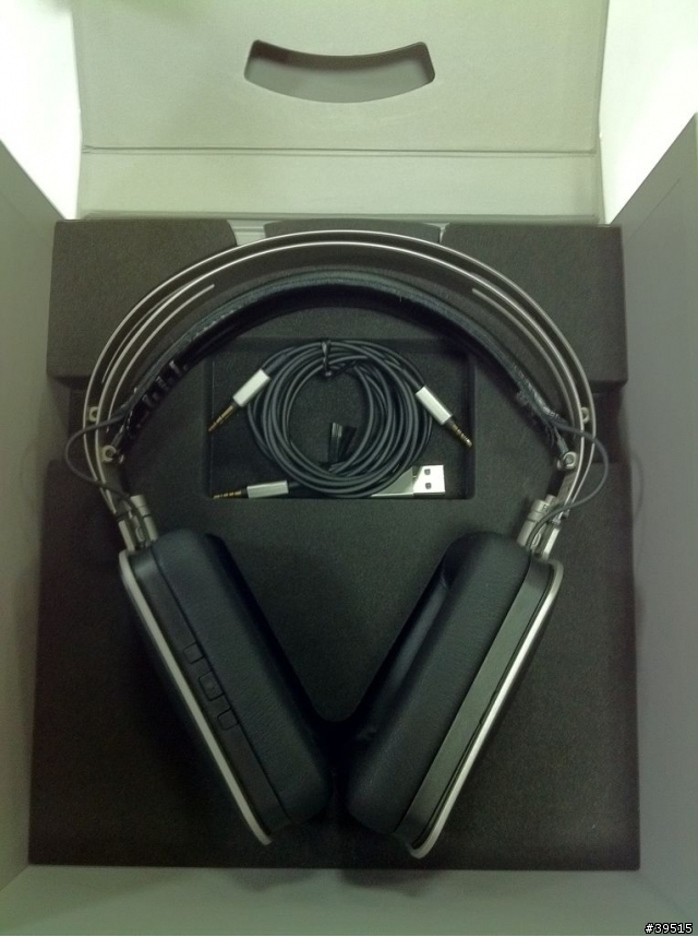 "分享" Harman Kardon Bluetooth Wireless Over-Ear Headphones 全罩式藍芽耳機