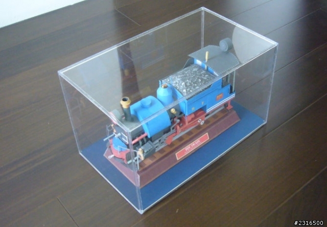 自製模型展示盒 (為了第一次做的紙模型 : 蒸汽火車)