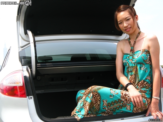 Ford Fiesta 菜菜子一日試乘