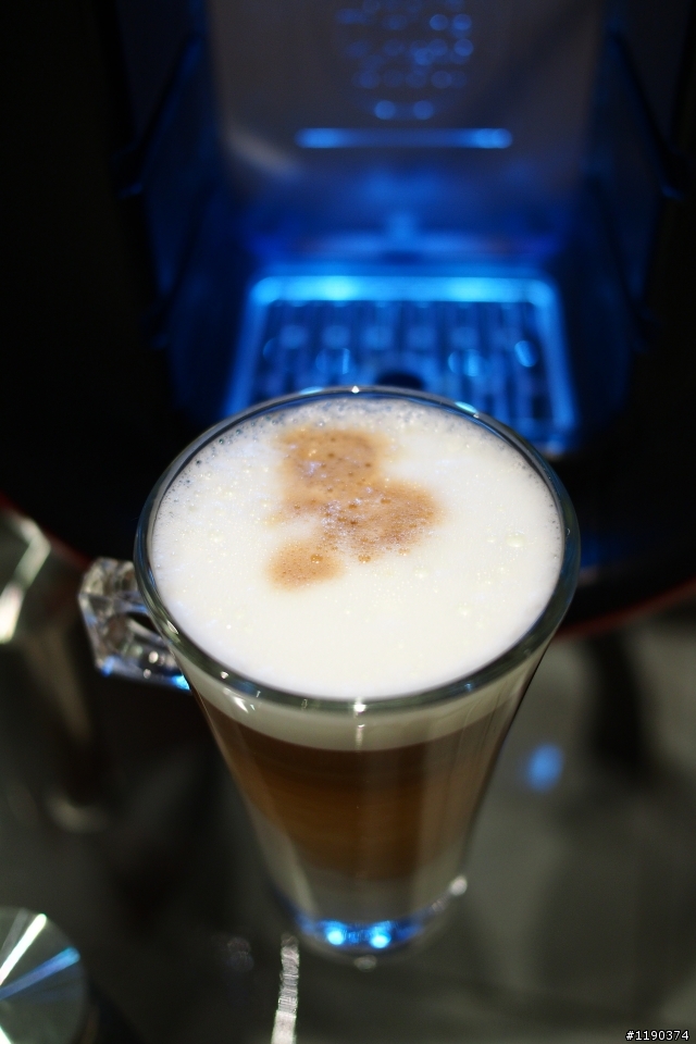 我的超級夢幻逸品!Nescafe Dolce Gusto Circolo膠囊咖啡機開箱記