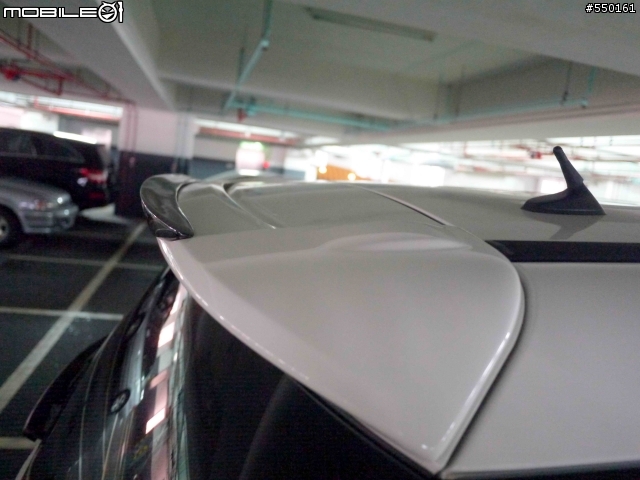 雙白馬五簡單開箱+DAS-3000HD黑騎士行車記錄器+卡夢配件+防眩光後照鏡(藍鏡)+大燈燻黑燈膜+日行燈