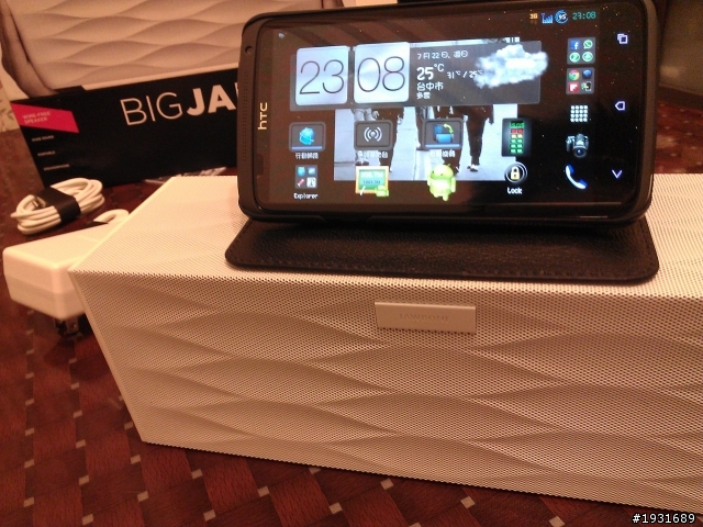 【開箱+教學】成為Party Boy & Girl 必備品《JAWBONE BIG JAMBOX》
