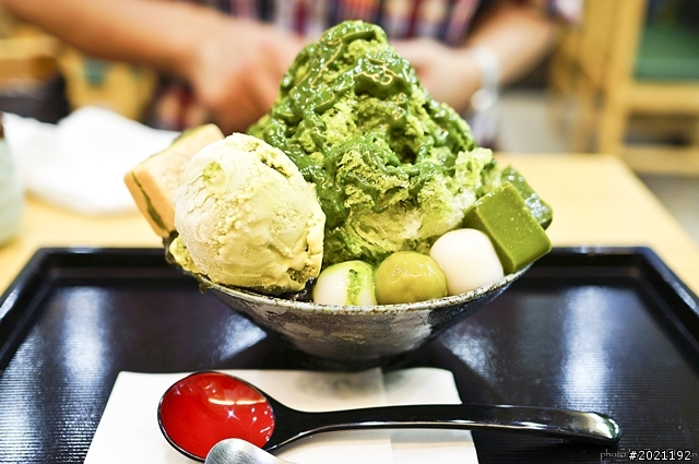 我也分享一下2012.07夏遊東京的一些美食...