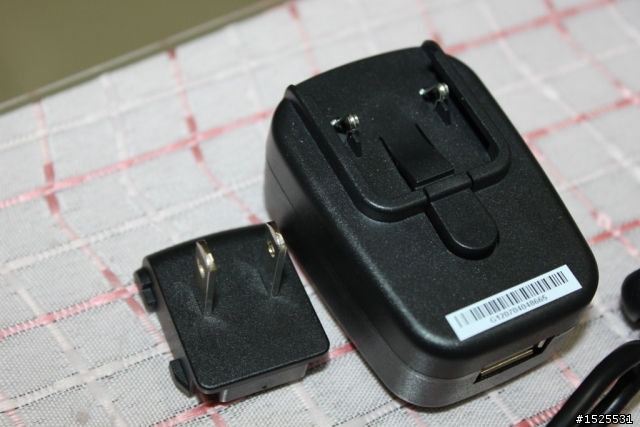 最新全台第一支熱騰騰的 RYOMA 智慧手機開箱