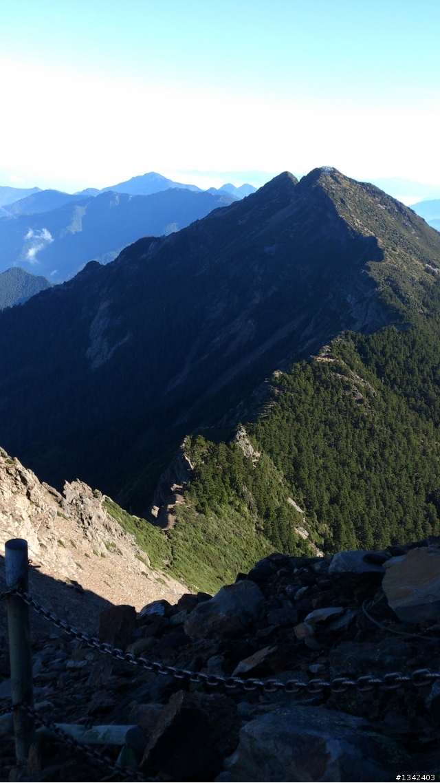 單攻玉山北峰