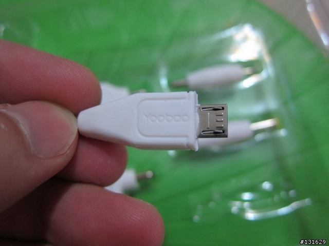 開箱---羽博 YB-642 11200mAh 行動電源