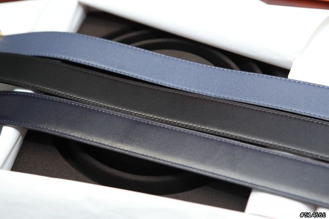 殘酷對決(上):皮件工藝之法國vs西班牙--Hermes & LOEWE "Reversible Strap"