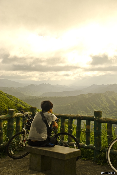 Free time in Taipei - 小武嶺,宛如動畫般場景的102縣道
