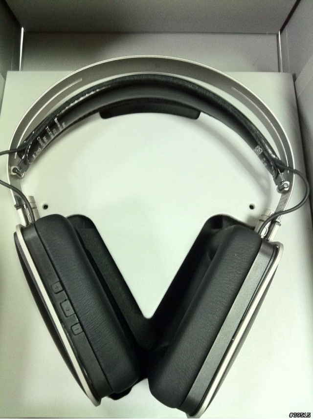 "分享" Harman Kardon Bluetooth Wireless Over-Ear Headphones 全罩式藍芽耳機