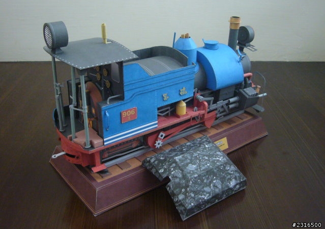自製模型展示盒 (為了第一次做的紙模型 : 蒸汽火車)
