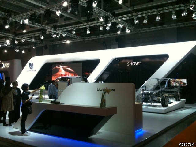 【LUXGEN俄羅斯車展照片】圖有點多......
