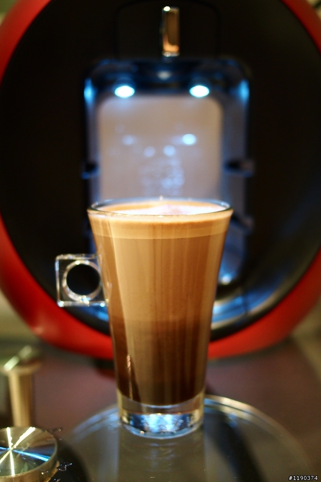 我的超級夢幻逸品!Nescafe Dolce Gusto Circolo膠囊咖啡機開箱記