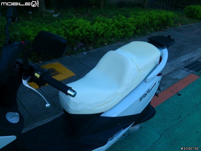 RV 180 開箱之座墊改裝