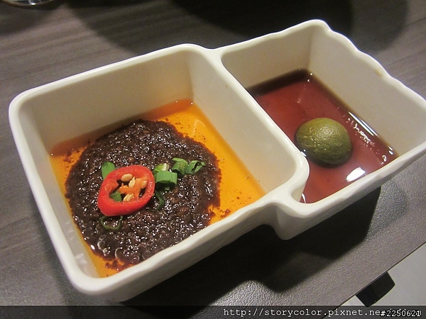 【台南美食】成大附近的隱藏美食 - 黑亼鑄鐵養生鍋
