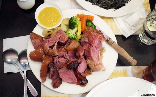 食記「LA PASTA義大利麵屋內湖店」,味美量足...