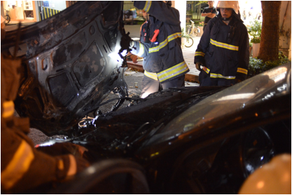 火燒賓士車在台灣 (更新相關新聞四個多月,已發生四次自燃火燒車了,2013/01/28、2013/1/5、2012/9/16、2012.8/11)