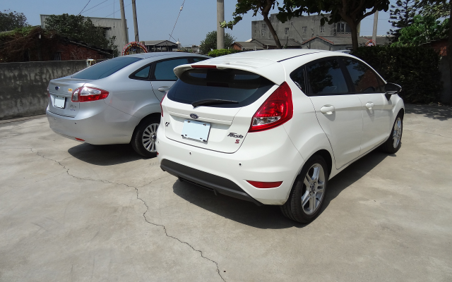 Ford Fiesta 1.6 免費試乘與4D&5D比較心得