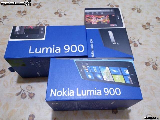 趁著明天要公布WP8來個lumia900 簡易開箱文+使用心得