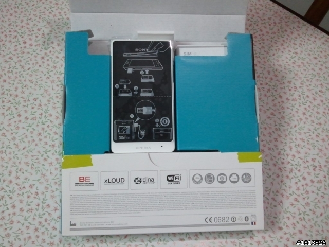 【開箱】輕巧可愛SONY Xperia Go ST27i