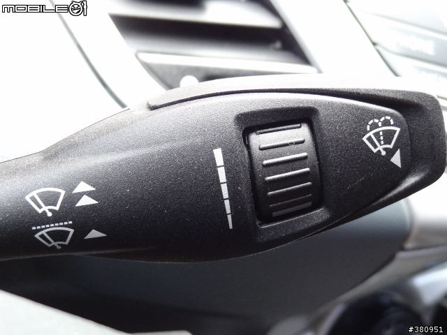 Ford Fiesta 1.6 免費試乘與4D&5D比較心得