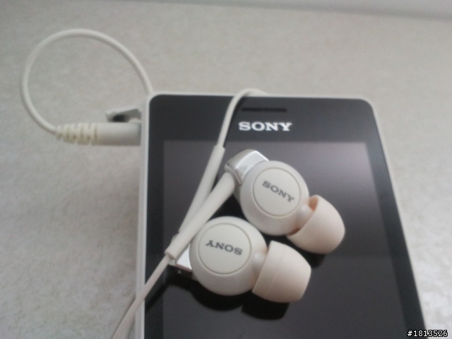 【開箱】輕巧可愛SONY Xperia Go ST27i