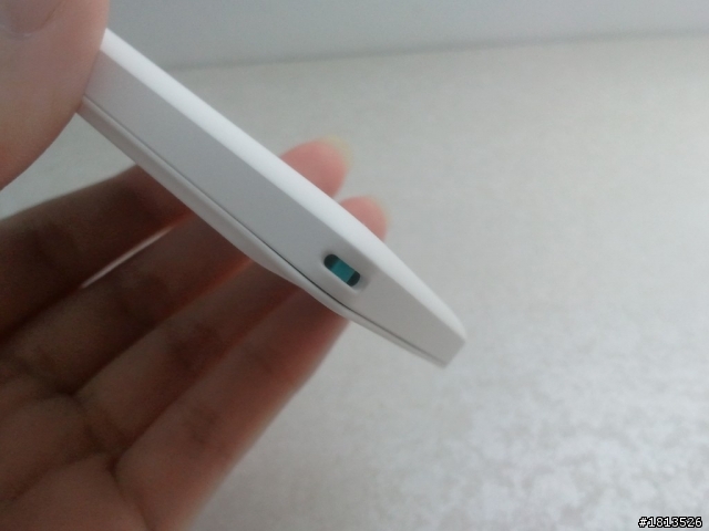【開箱】輕巧可愛SONY Xperia Go ST27i