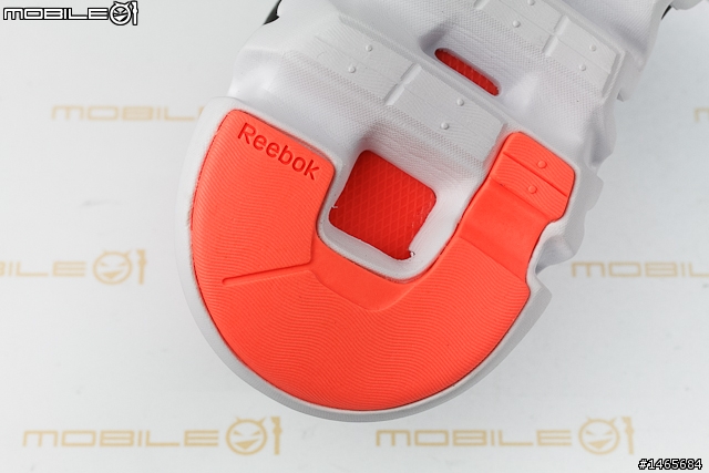 Reebok ZIGLITE RUN 獨家Z型中底 賦予全新跑感