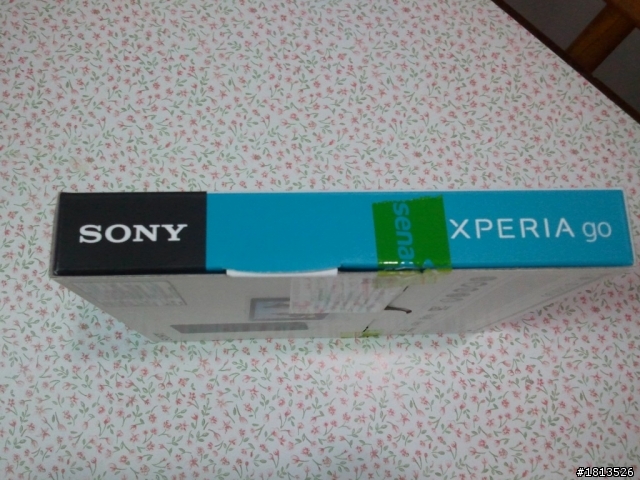 【開箱】輕巧可愛SONY Xperia Go ST27i