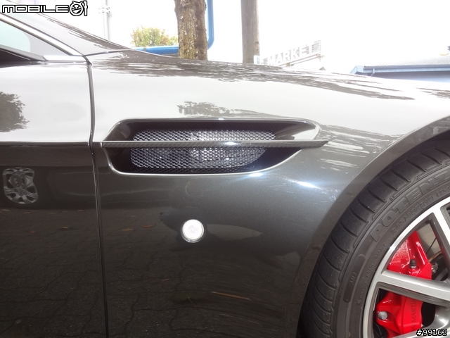 Aston Martin Vantage S