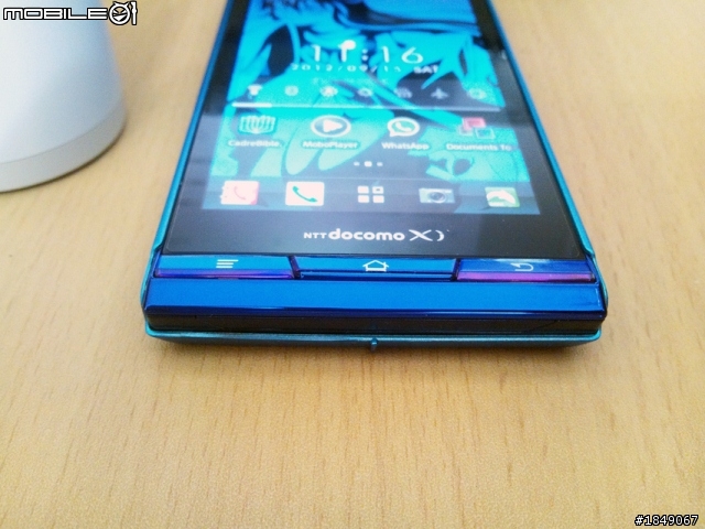 Fujitsu T-02D 簡易開箱+小評 (更新用後感)