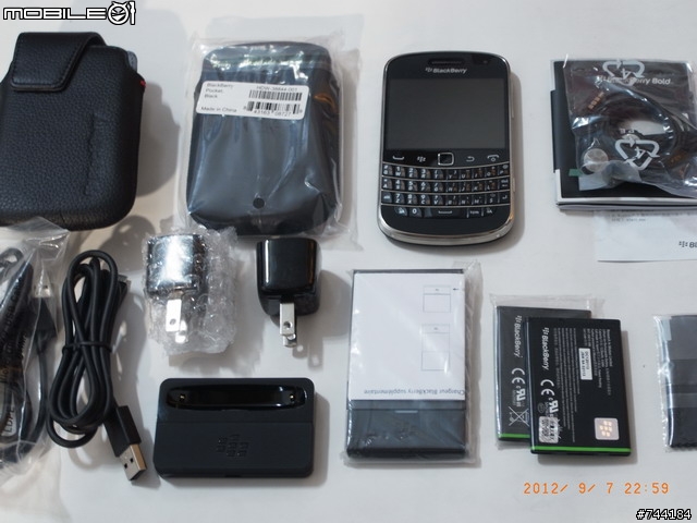 Blackberry 9900 開箱 (非專業)