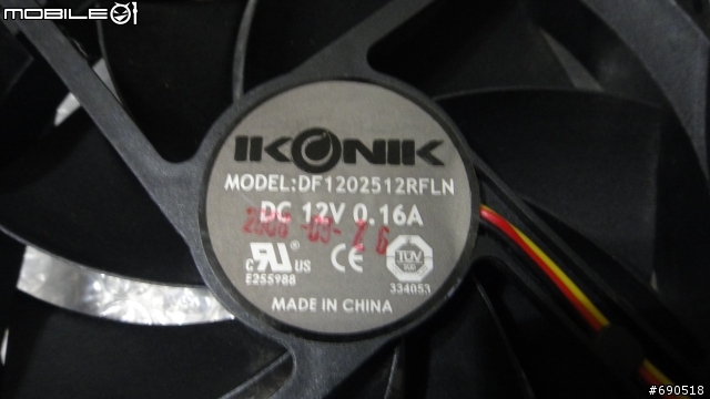 無聊 清清我的cpu 散熱器 換換各廠牌風扇 三洋 酷媽 保銳 AC XG .....參考看看數字 -特映無風扇燒機