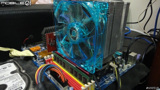 無聊 清清我的cpu 散熱器 換換各廠牌風扇 三洋 酷媽 保銳 AC XG .....參考看看數字 -特映無風扇燒機