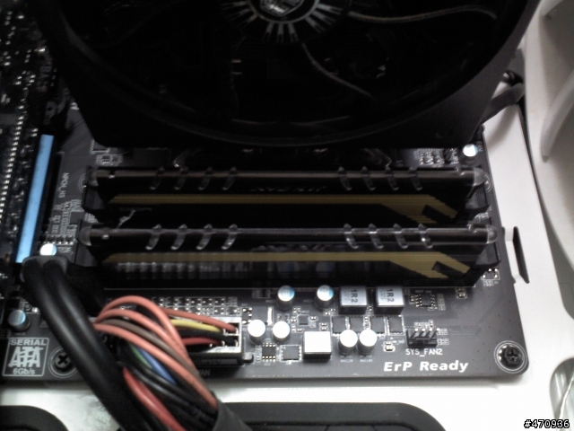 AVEXIR宇帷Core Series Memory 2400Mhz~會呼吸的記憶體-Mpower 版本開箱文~有影片