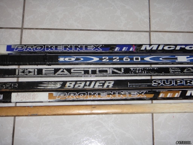 終於忍痛把Ice Hockey裝備丟了>"<