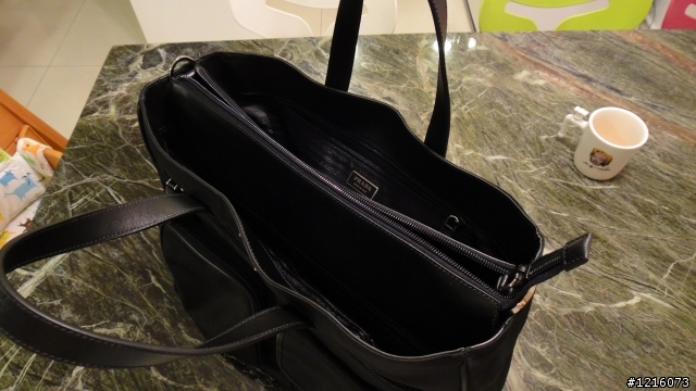 【開箱】Prada VA0610筆電包