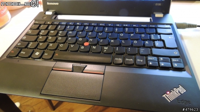 開箱&簡單拆機:Lenovo Edge E135