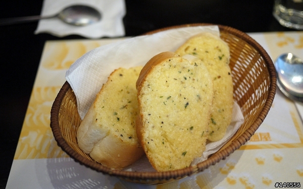 食記「LA PASTA義大利麵屋內湖店」,味美量足...