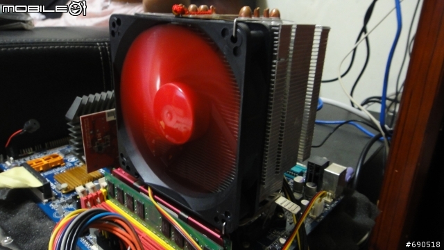 無聊 清清我的cpu 散熱器 換換各廠牌風扇 三洋 酷媽 保銳 AC XG .....參考看看數字 -特映無風扇燒機