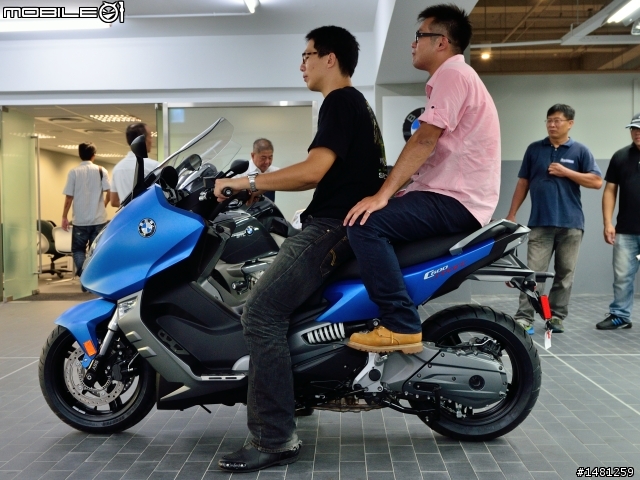 正式抵台！BMW C650GT & C600 SPORT拆箱實況分享