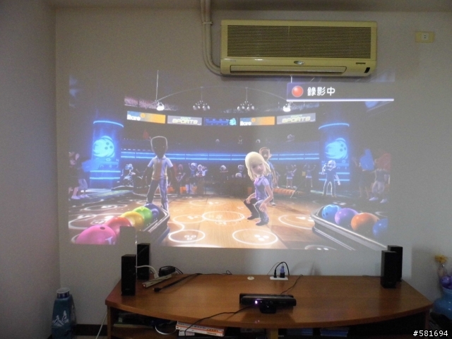 小空間大享受─短焦投影機 BenQ W710ST